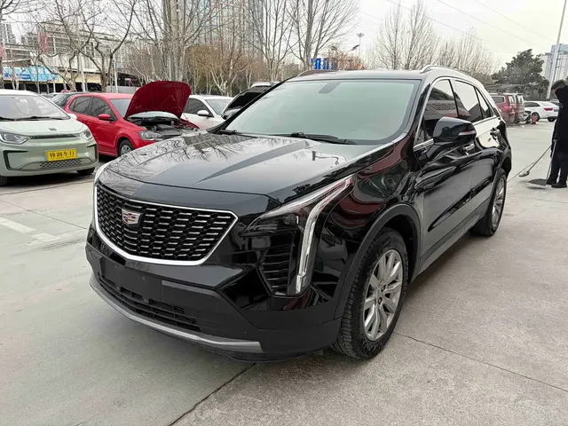 Cadillac XT4 2021 28T FWD Luxury Edition