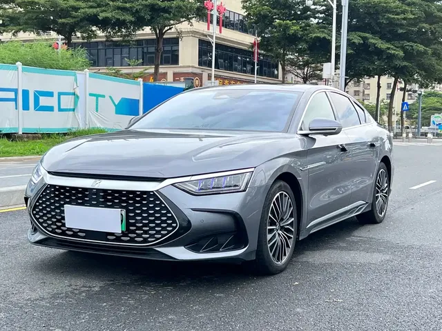 BYD Han 2022 DM-i 121KM Premium Edition