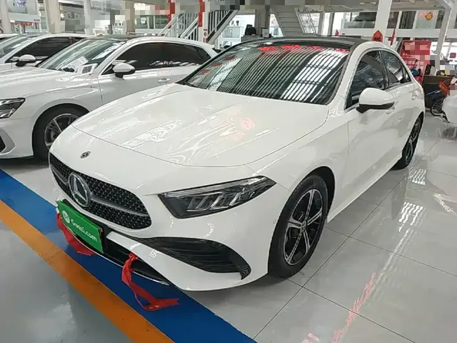 Mercedes-Benz A-Class 2025 A 200 L Fashion Edition