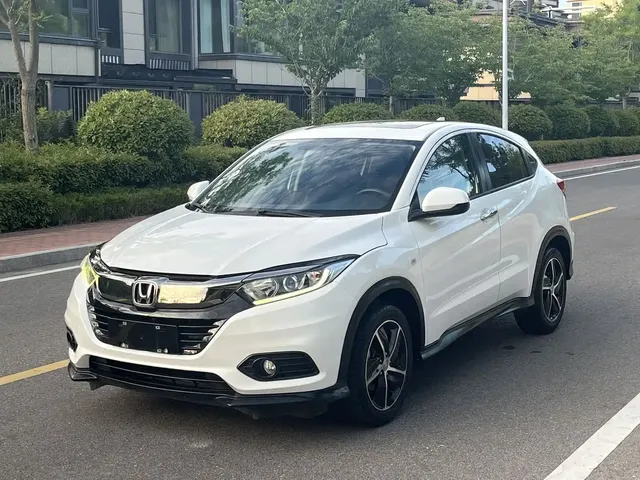 Honda Vezel 2020 1.5L CVT Pioneer
