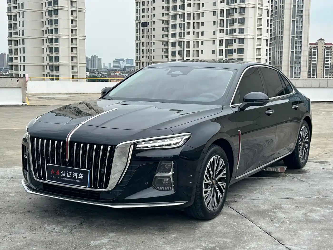 Hongqi H5 2025 2.0T Automatic Flag Celebration 500,000 Units Anniversary Edition