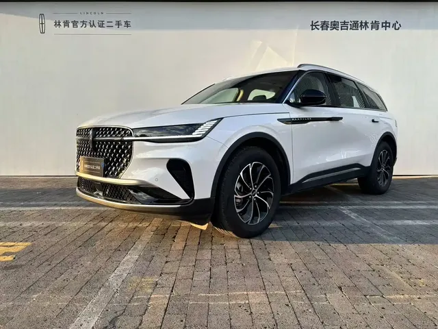 Lincoln Nautilus 2025 2.0T AWD Zunxiang Edition