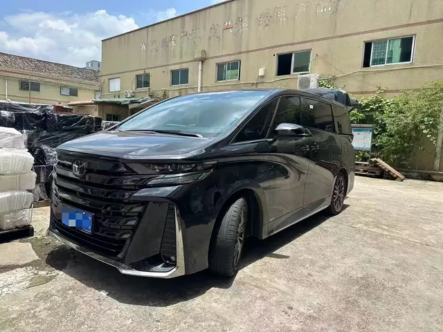 Toyota Vellfire 2025 Crown Hybrid 2.5L Ink Gold Edition