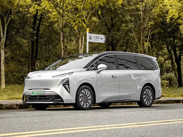 Buick Zhijing Shijia 2026 Model PHEV Base Version