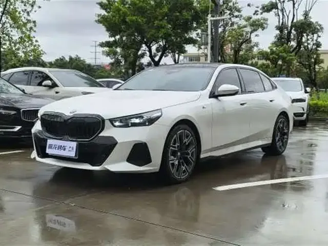 BMW 5 Series 2025 530Li Premium M Sport Package