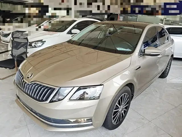 Škoda Octavia 2019 1.5L Automatic Luxury Edition