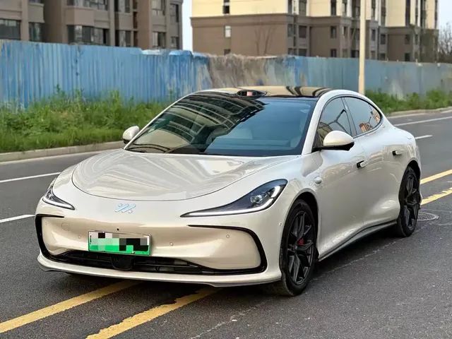 IM Motors IM L6 2024 Max Standard Edition