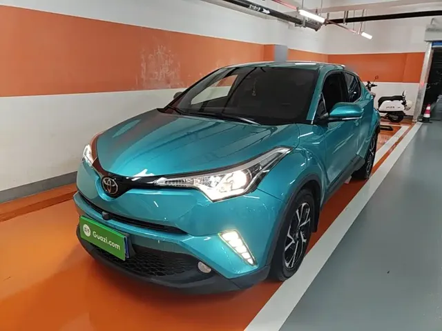 Toyota C-HR 2018 2.0L Leading Edition China V
