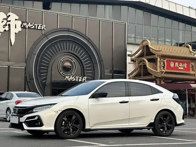 Honda Civic 2021 HATCHBACK 220TURBO CVT Trendy Cool