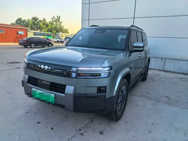 Fang Cheng Bao Titanium 7 2025 200KM Front-Wheel Drive Max Edition