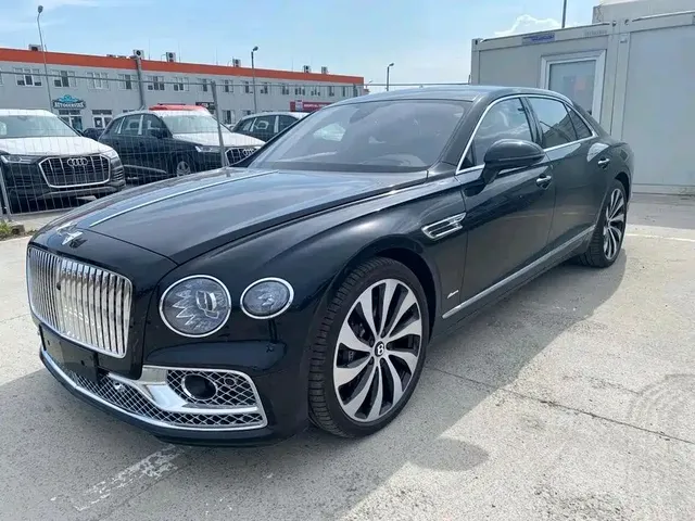 Bentley Flying Spur 2023 4.0T V8 Elegance Edition