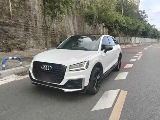 Audi Q2L 2021 35 TFSI Progressive Dynamic