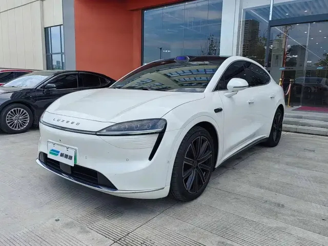 Zhijie Luxeed R7 2024 Pure Electric 736km Ultra