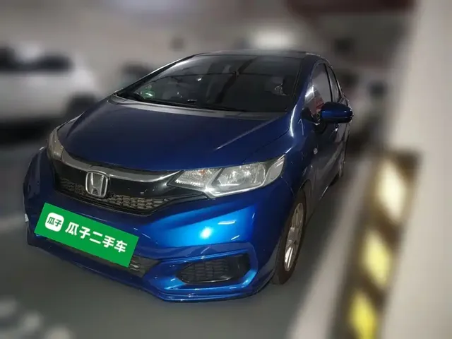 Honda Fit 2018 1.5L CVT Comfort Sunroof Edition