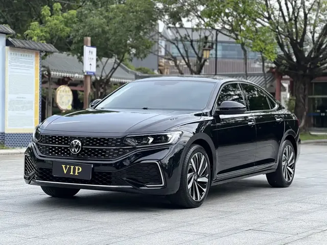 Volkswagen Passat 2022 330TSI Starlight Elite Edition