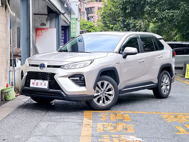 Toyota Wildlander 2022 Hybrid 2.5L E-CVT FWD Luxury PLUS Edition