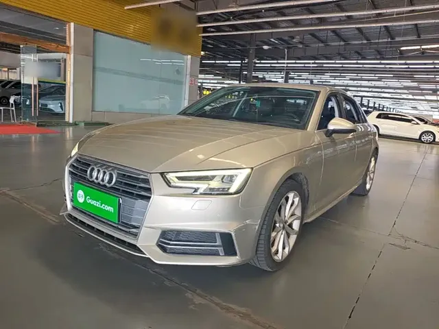 Audi A4L 2018 30th Anniversary 40 TFSI Fashion