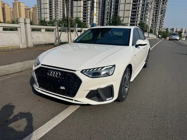 Audi A4L 2022 40 TFSI Fashion Dynamic