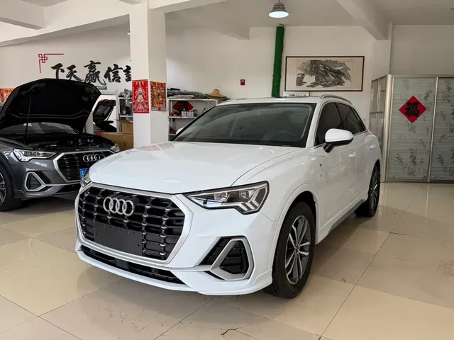 Audi Q3 2023 35 TFSI Progressive Dynamic (1.4T)