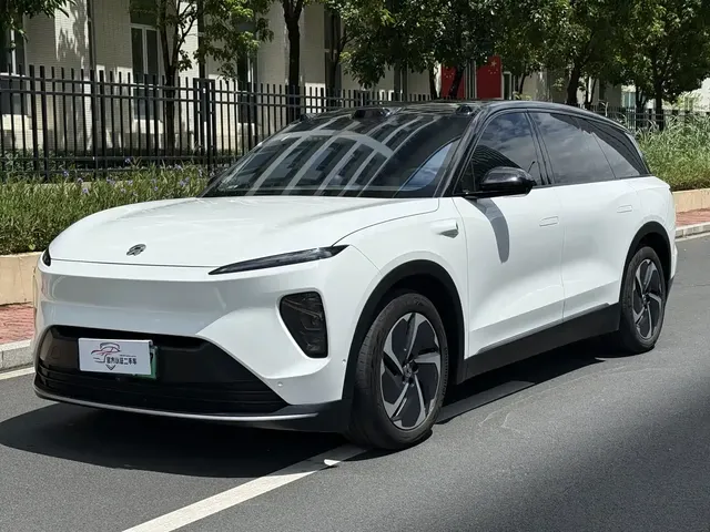 NIO ES8 2024 100kWh