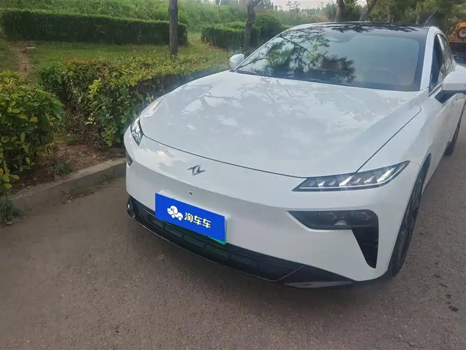 Dongfeng Yipai eπ007 2024 Model 200Pro Range Extender Version