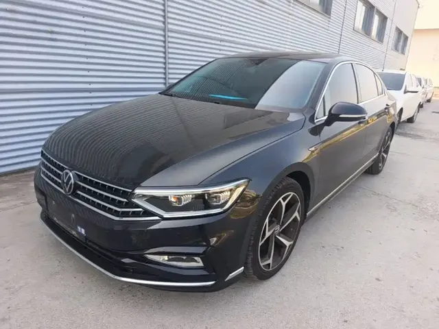 Volkswagen Magotan 2023 Model 2 Million Commemorative Edition 330TSI DSG Luxury