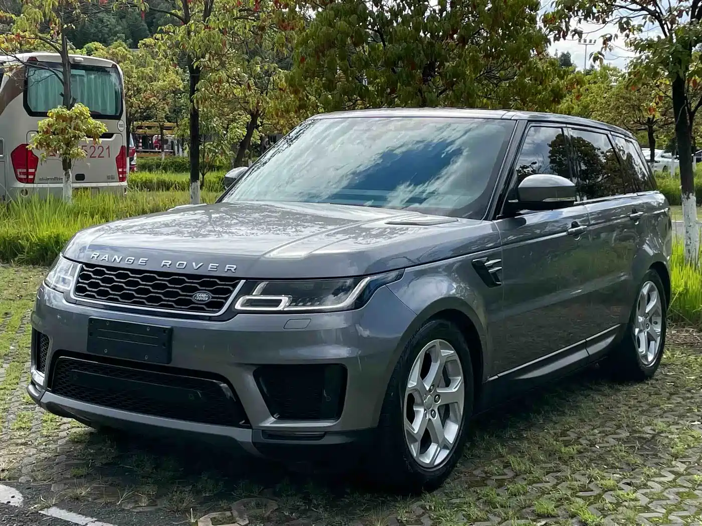 Land Rover Range Rover Sport 2021 3.0 L6 SE