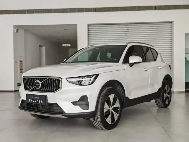Volvo XC40 2024 B3 Smart Elite Luxury Edition