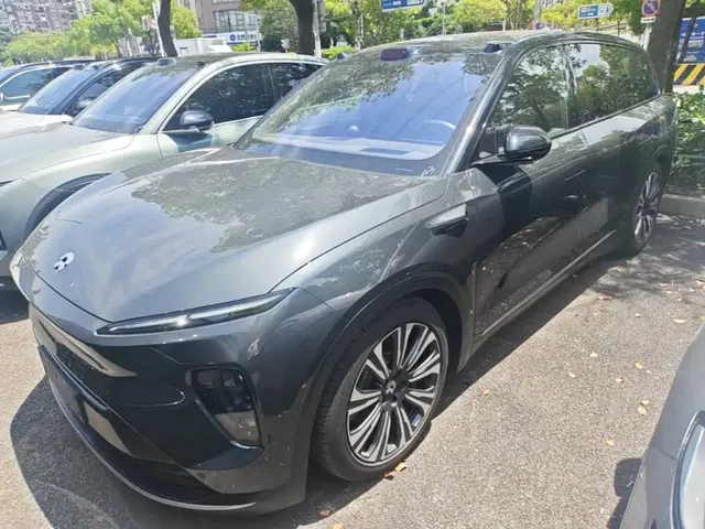 NIO ES8 2024 75kWh