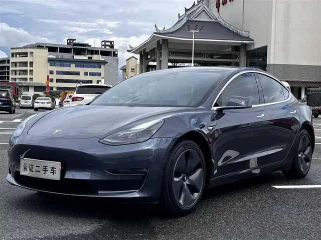 Tesla Model 3 2020 Facelift Long Range Rear-Wheel Drive