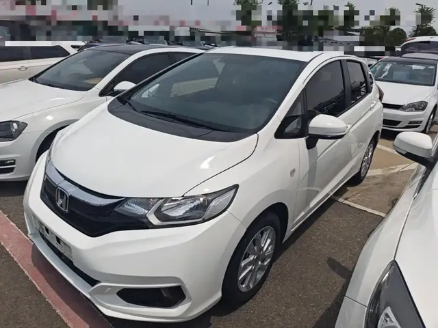 Honda Fit 2018 1.5L CVT Comfort Sunroof Edition