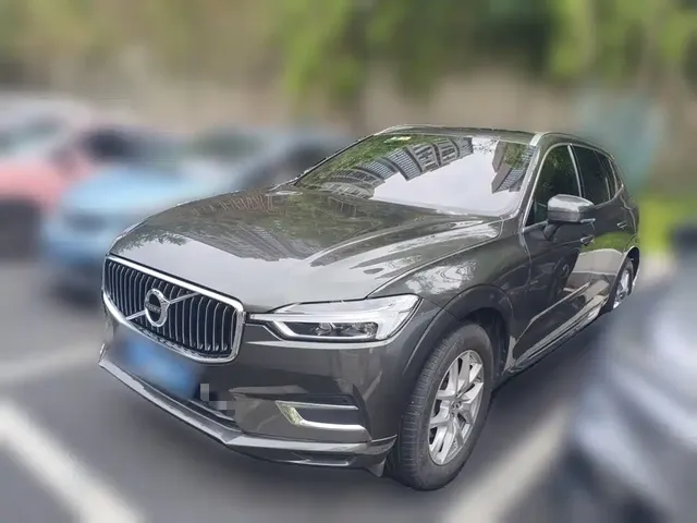 Volvo XC60 2021 T5 AWD Momentum