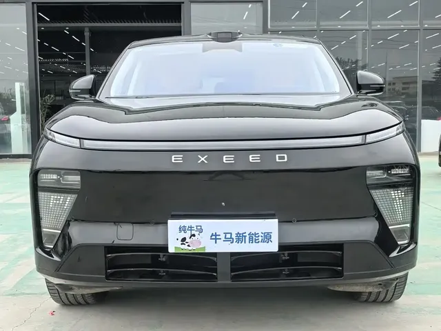 Exeed Exlantix ET 2024 Extended Range 240 Ultra AWD