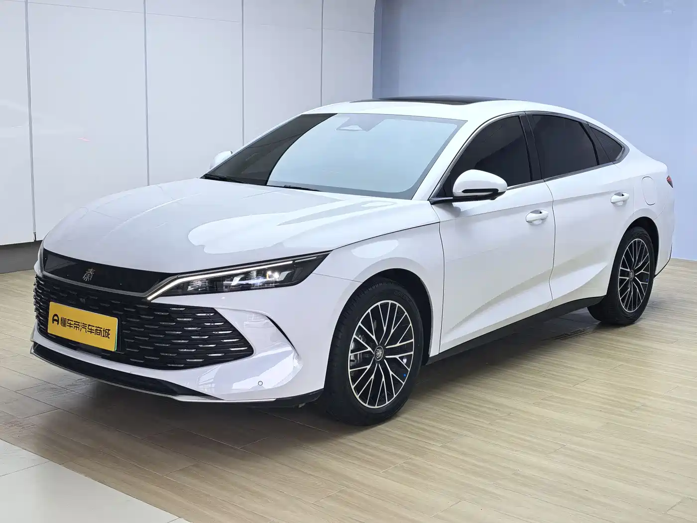 BYD Qin L 2024 DM-i 120KM Excellence Model