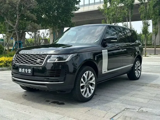 Land Rover Range Rover 2021 3.0 L6 Heritage Extended Classic Edition