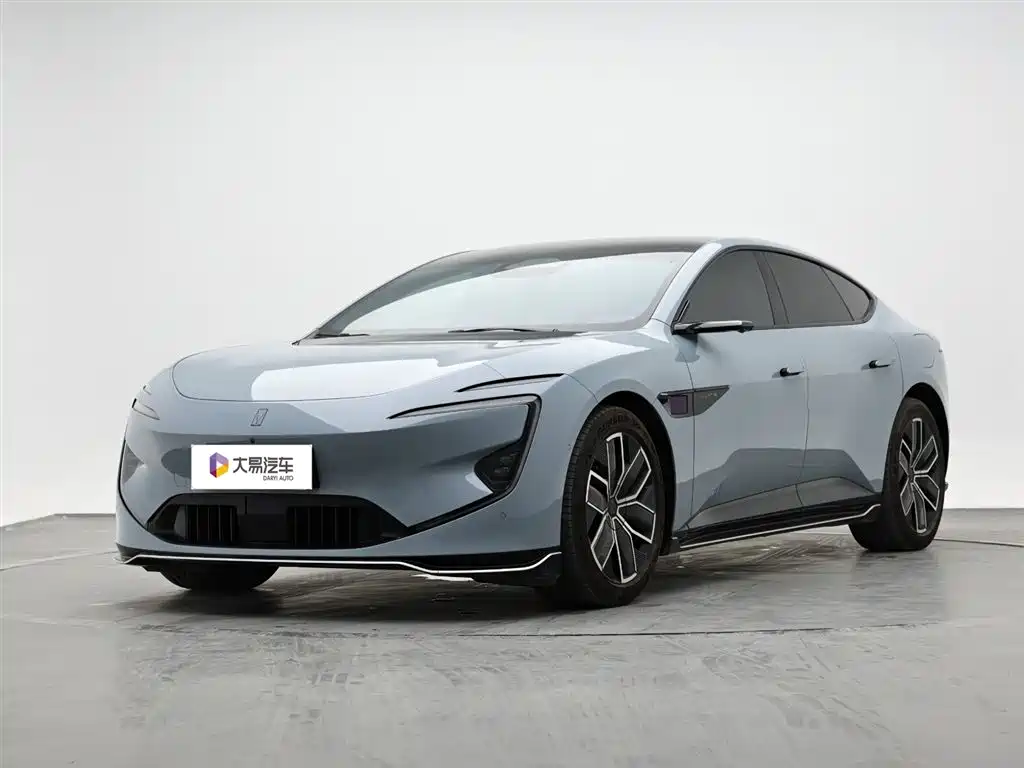Avatr 12 2023 650 Triple Laser AWD Performance Edition