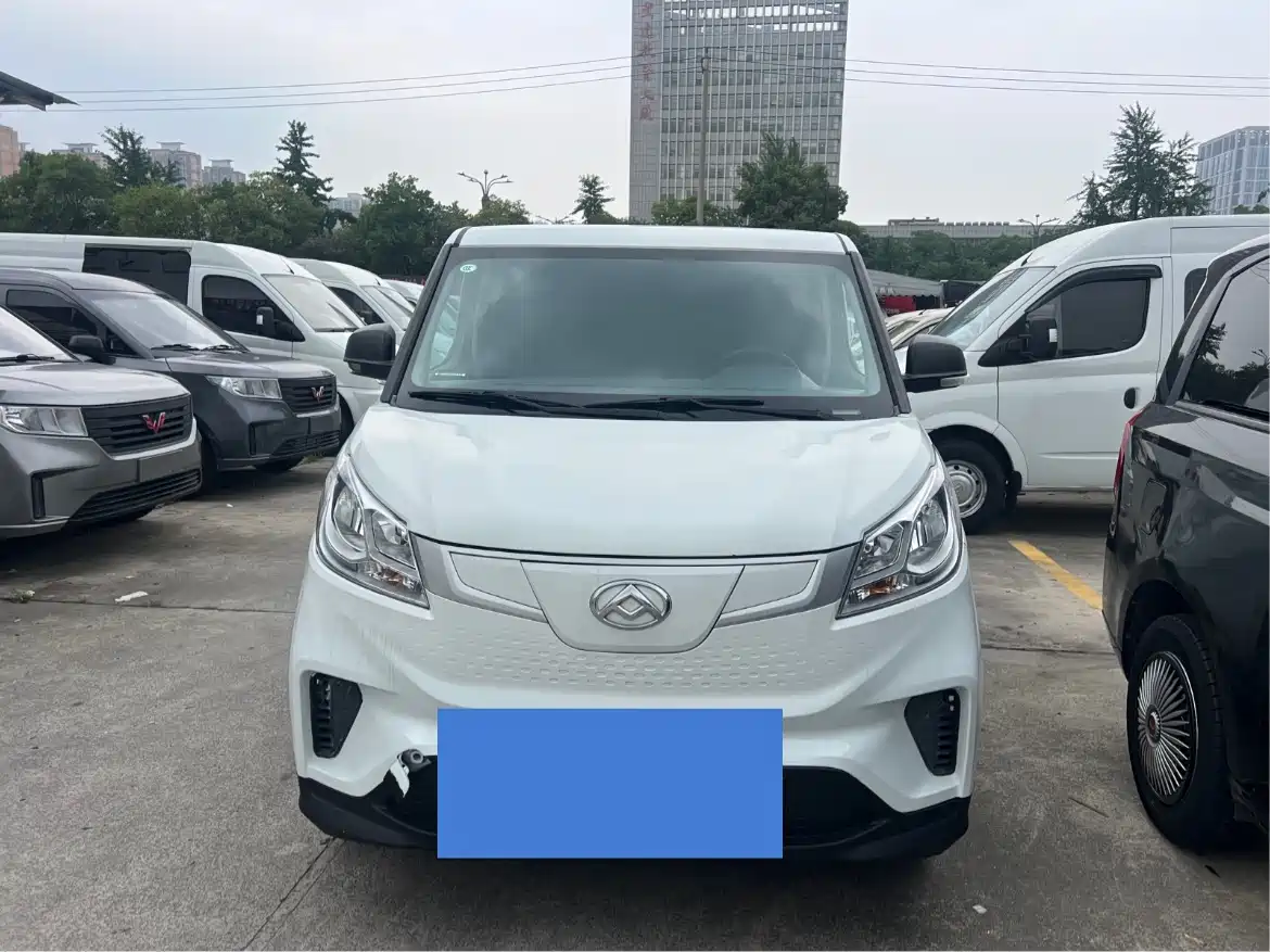 SAIC Maxus EV30 2023 Pure Electric Intelligent Logistics Expert Long Wheelbase Gotion