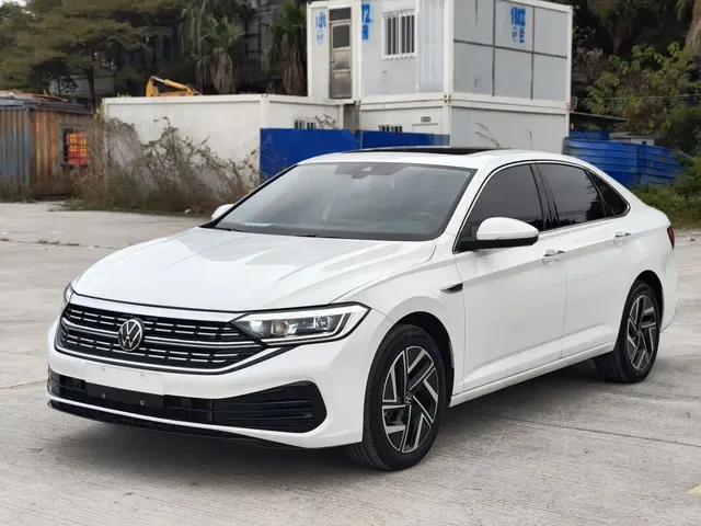 Volkswagen Sagitar 2023 300TSI DSG Surpassing Edition