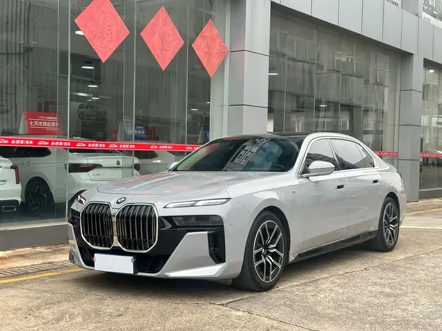 BMW 7 Series 2023 Model 735Li M Sport Package