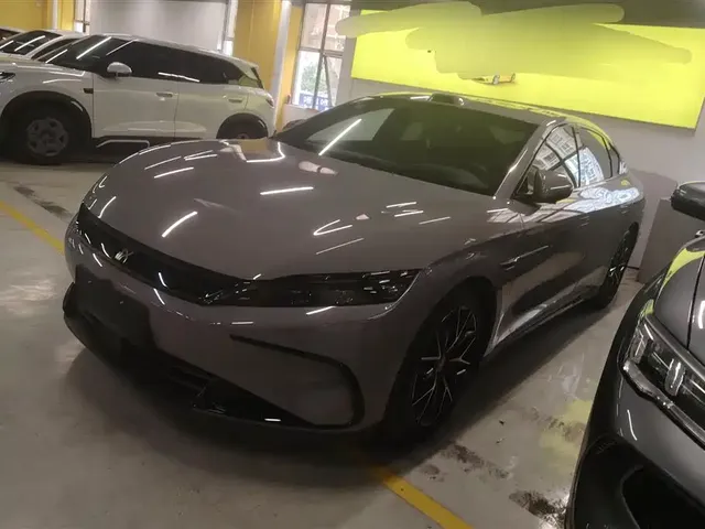 BYD Han 2025 DM-i Smart Driving Edition 125KM Honor