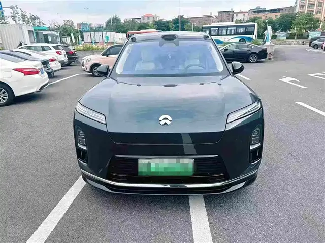 NIO ES8 2025 Model 6-Seat Executive Luxury Edition