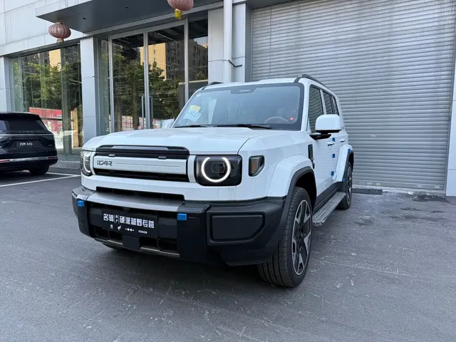 iCAR V27 2026 200KM AWD Falcon 500