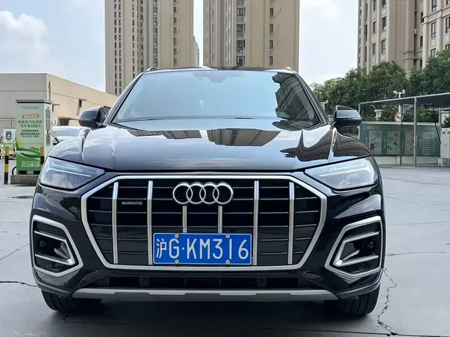Audi Q5L 2024 Model 40 TFSI Luxury Dynamic