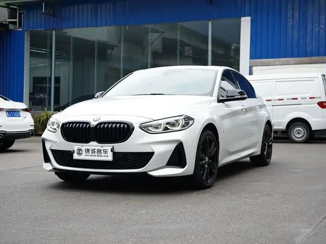 BMW 1 Series 2023 125i M Sport Shadow Edition