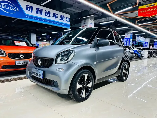 smart fortwo 2018 1.0L 52kW Hardtop Passion Edition China V
