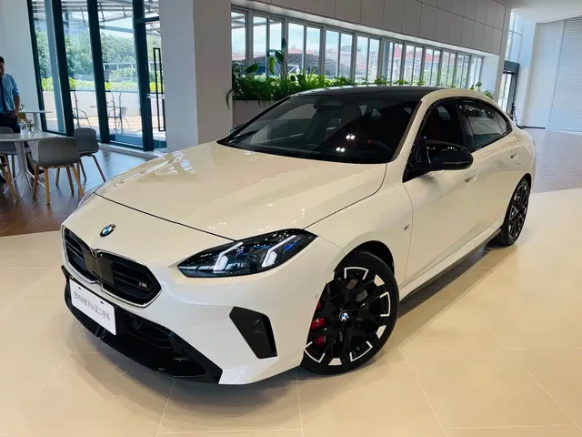 BMW M235L 2025 M235L