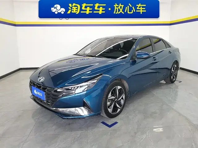 Hyundai Elantra 2021 1.5L CVT LUX Premium Edition