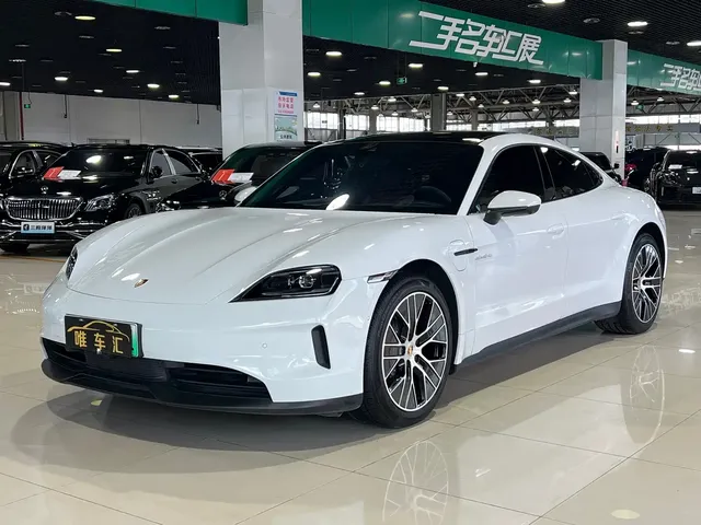 Porsche Taycan 2024 Taycan 4