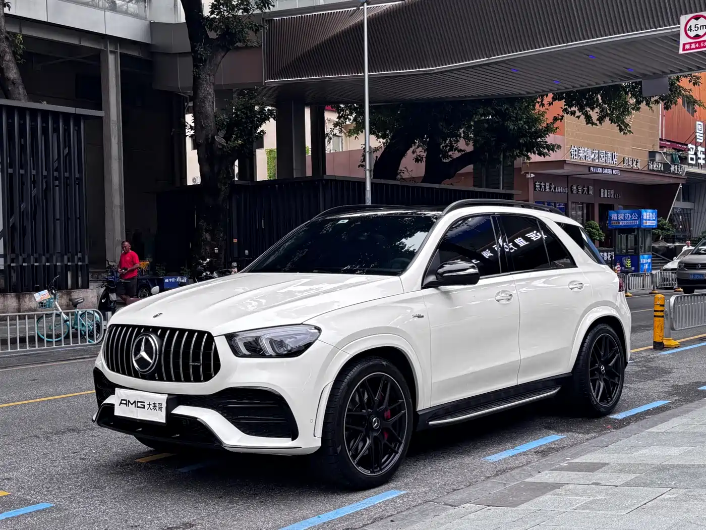 Mercedes-Benz GLE AMG 2022 AMG GLE 53 4MATIC+ Bright Night Special Edition