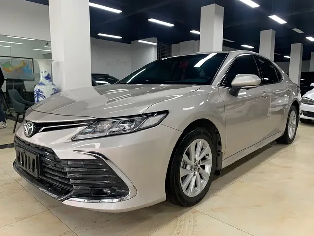 Toyota Camry 2023 2.0GVP Leading Edition